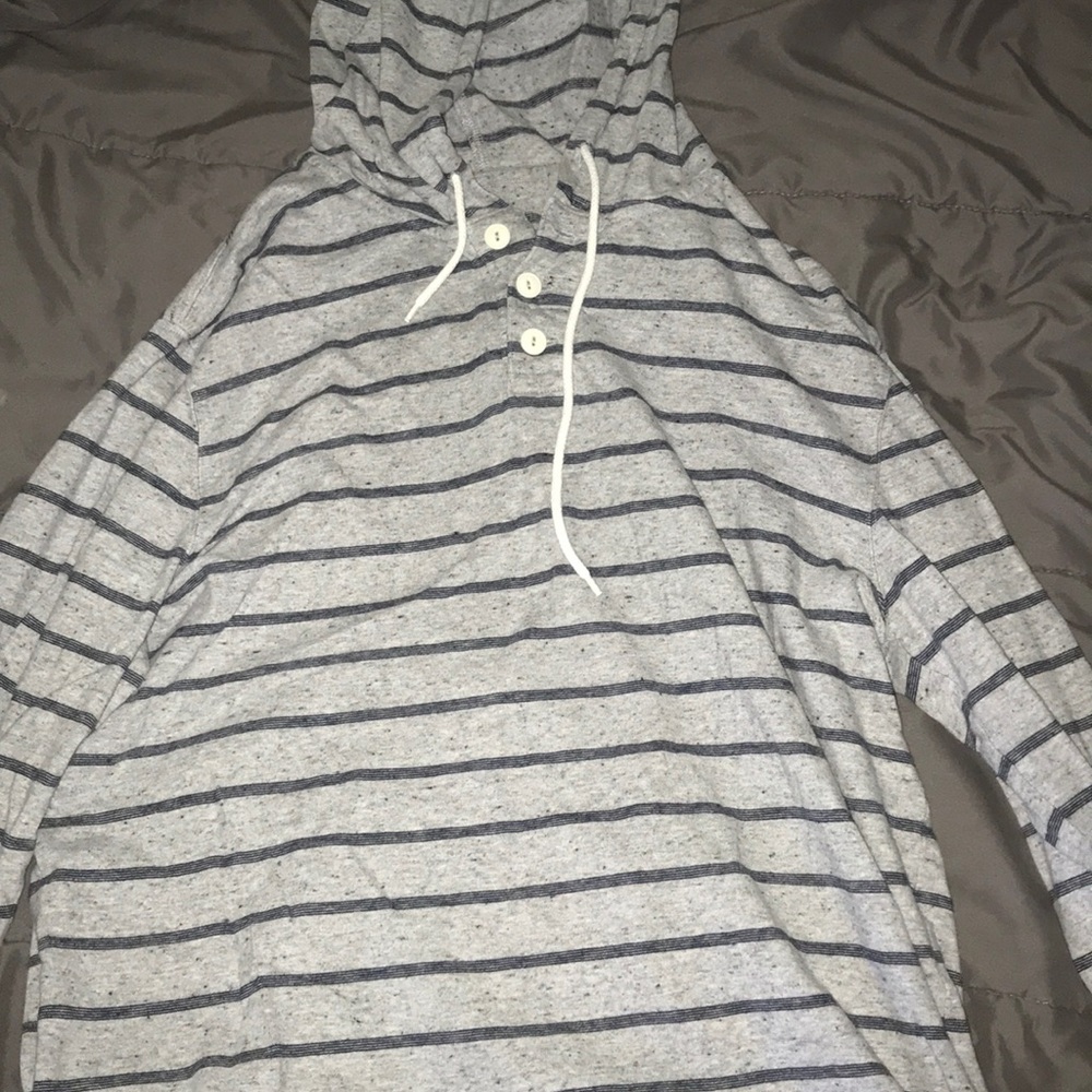 Gray Old Navy Sweatshirt